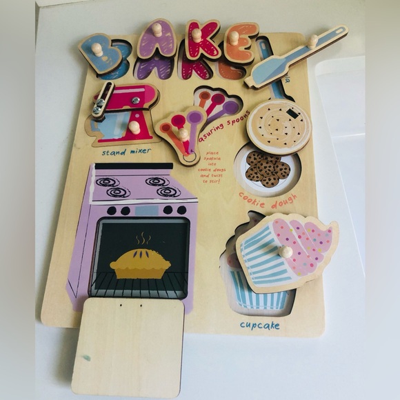 Two Melissa & Doug Bake Wooden and Sweet treats  Knob Puzzles. - Picture 2 of 7